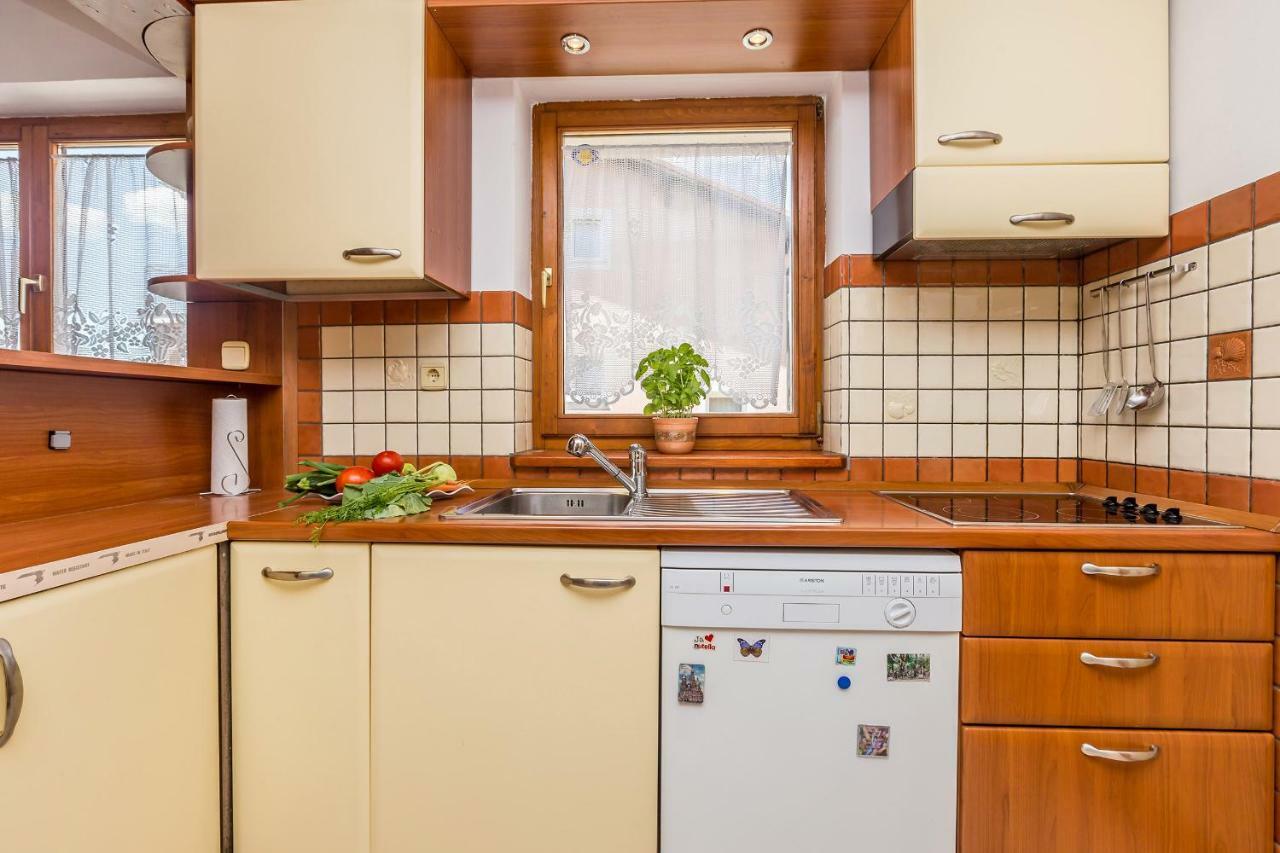 Apartment Karmel Viskovo