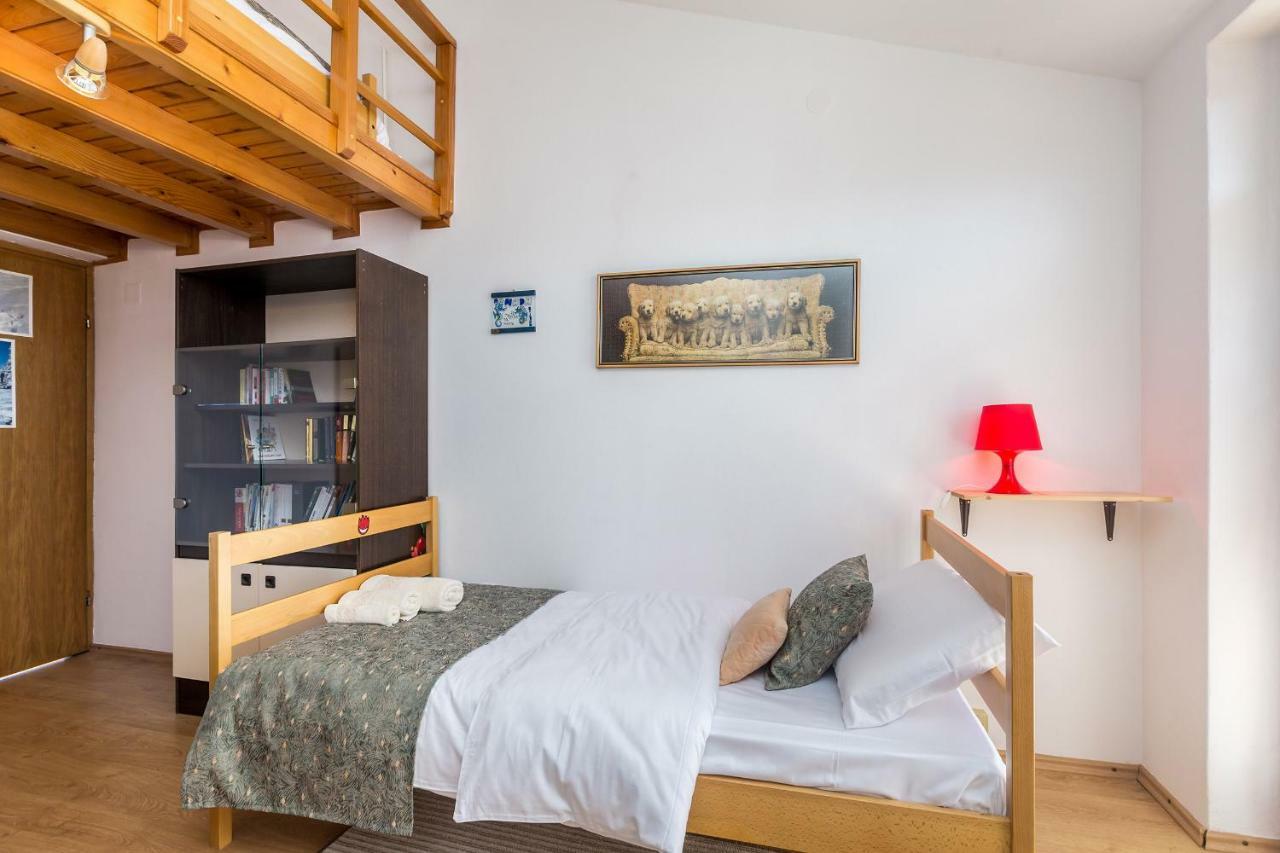 Karmel Apartment *